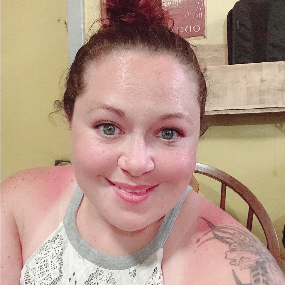 Meet your Posher, Ashley